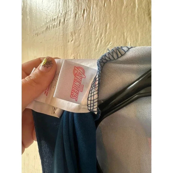 Marvel Avengers Captain America boy’s size medium Costume - Picture 8 of 10